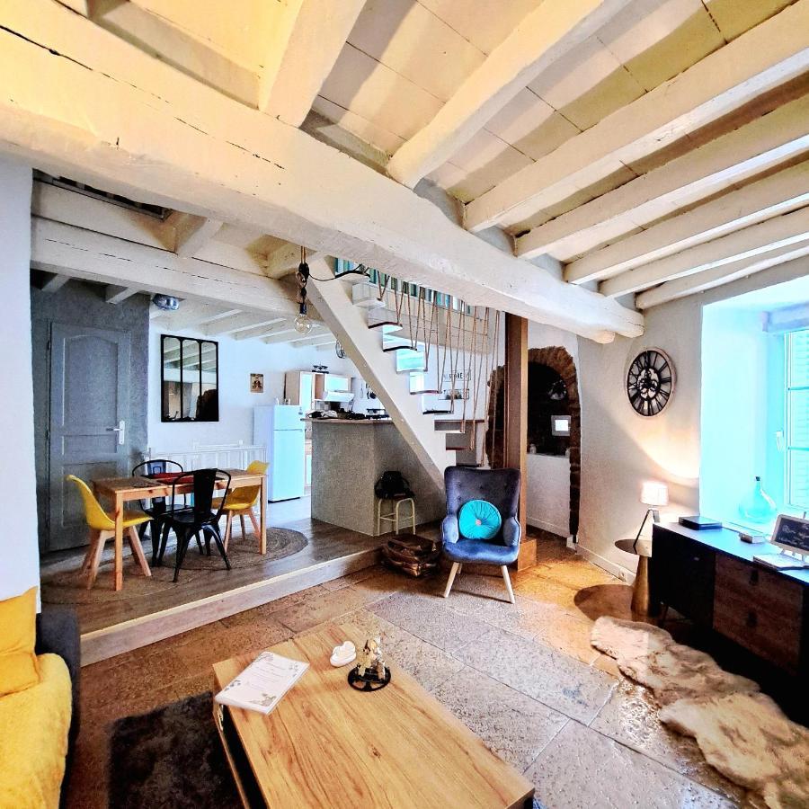 Gîte Le 16, Sous Les Trémières Fleurey-sur-Ouche Exterior foto